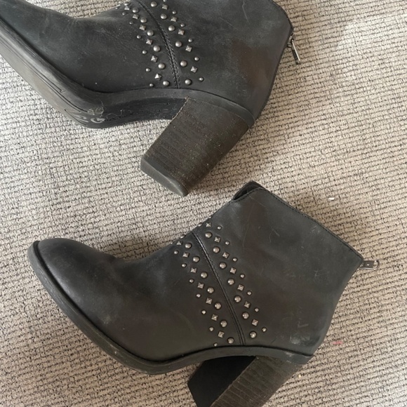 Lucky brand booties size 6.5 studded black ankle boots leather - Picture 4 of 5